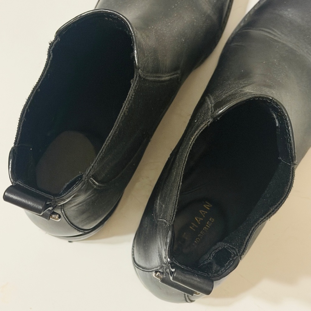 Cole Haan Black Leather Chelsea Boots | Vibram Sole | Silver Detail - Picture 5 of 6